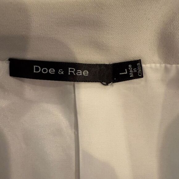 Doe & Rae white oversized blazer- size L - Picture 4 of 7